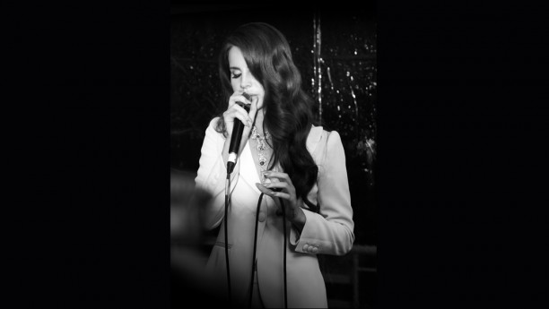3 Lana sings for Chopard in Cannes